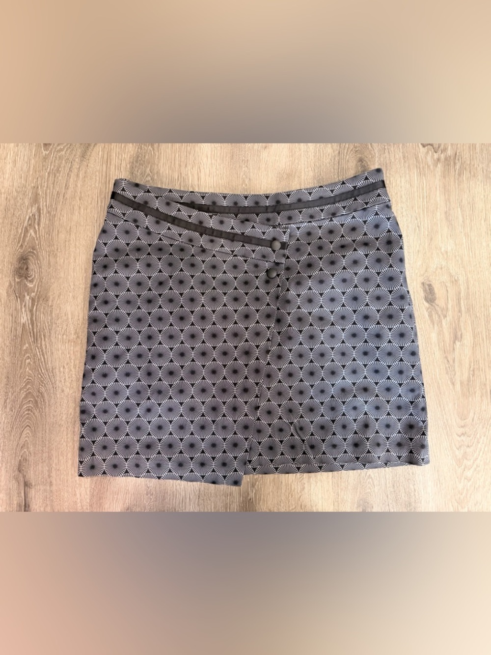 Womenโs Golf Skort Size 12